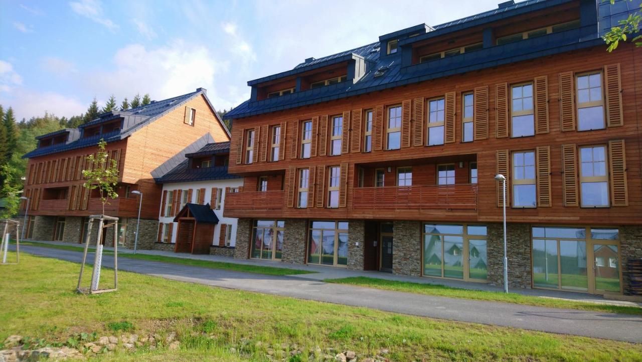 Apartmán Horní Mísečky - luxusní ubytování pro dvě rodiny s dětmi Horni Misecky Exterior foto