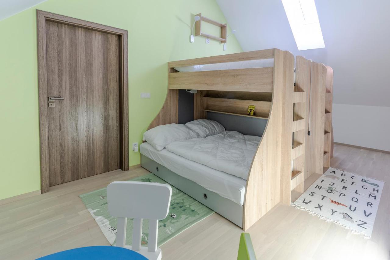 Apartmán Horní Mísečky - luxusní ubytování pro dvě rodiny s dětmi Horni Misecky Exterior foto